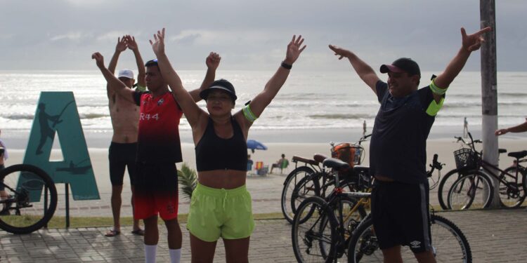 Passeio ciclístico é opção de exercício e lazer dentro do Verão Maior Paraná