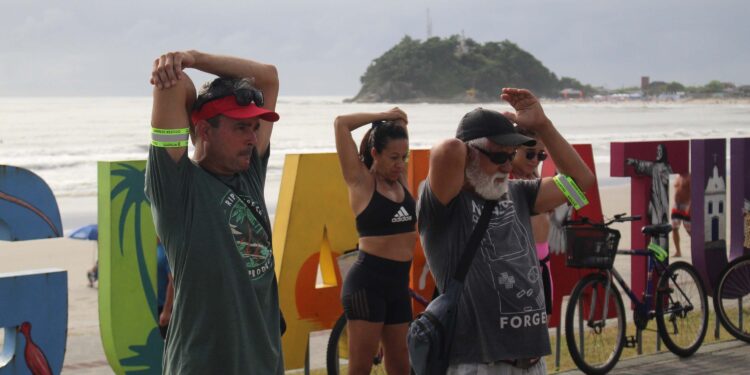Passeio ciclístico é opção de exercício e lazer dentro do Verão Maior Paraná