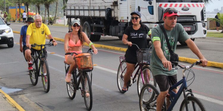 Passeio ciclístico é opção de exercício e lazer dentro do Verão Maior Paraná