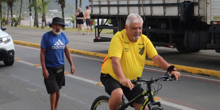 Passeio ciclístico é opção de exercício e lazer dentro do Verão Maior Paraná