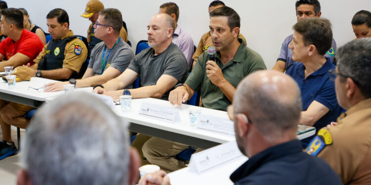 Primeiros 20 dias de verão têm queda de furtos e roubos no Litoral