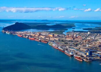 De: Portos do Paraná