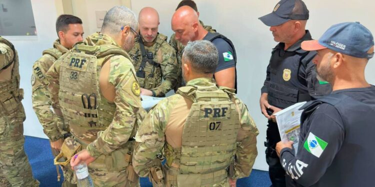 PCPR e PRF deflagram operação com 33 mandados judiciais contra organização que roubava cargas