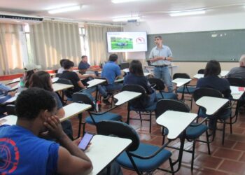 Universidades estaduais têm papel importante no combate à dengue no Paraná