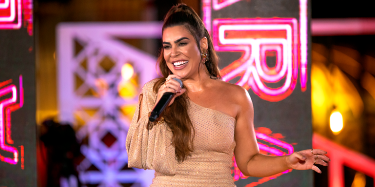 Show nacional com Naiara Azevedo acontece nesta sexta-feira em Paranaguá