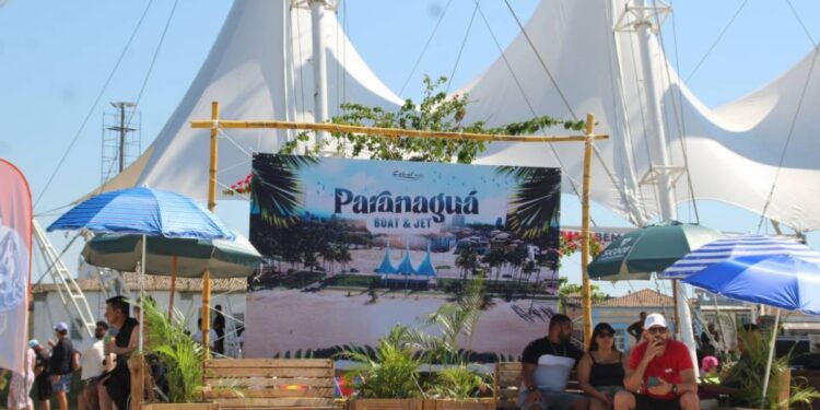 Paranaguá Boat & Jet animou o sábado na Praça de Eventos Mário Roque