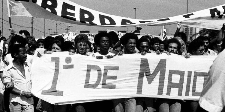 [VÍDEO] Dia do Trabalhador: uma história de lutas. Conheça a origem da comemoração