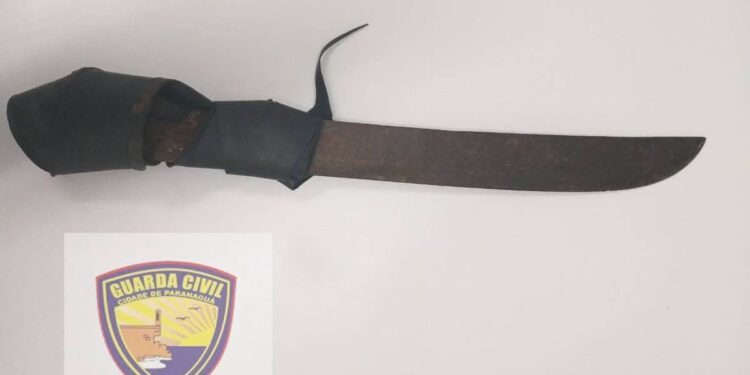 GCM prende homem que ameaçou a esposa e a filha com facão na Ilha dos Valadares