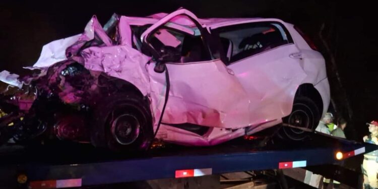 [VÍDEO] Identificadas vítimas da colisão frontal ocorrida na Estrada das Praias