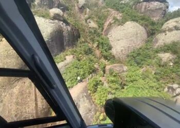 BPMOA resgata homem no alto do Morro do Canal