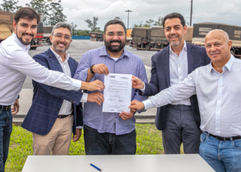 [VIDEO]Portos do Paraná e de Santos assinam carta de intenções para expandir acordos de cooperação técnica