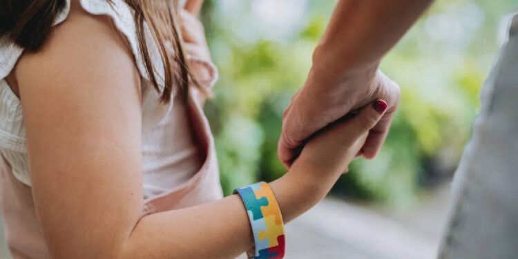 Alunos com Transtorno do Espectro Autista recebem educação inclusiva na rede estadual