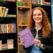 Estagiária da Portos do Paraná, estudante de Direito lança primeiro romance