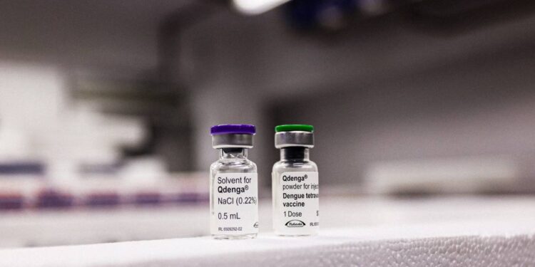 Municípios do Litoral começam a receber hoje as doses de vacina contra a Dengue