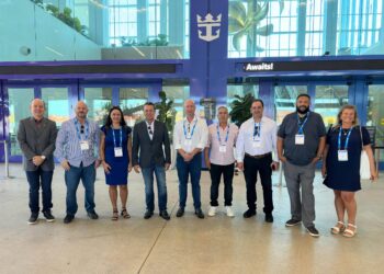 De olho nos cruzeiros: comitiva do Paraná conhece sistema de embarque da Royal Caribbean