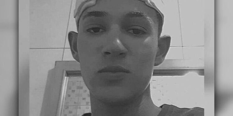 [VÍDEO] Jovem de 19 anos morre afogado em Praia Brava de Caiobá na tarde de sábado