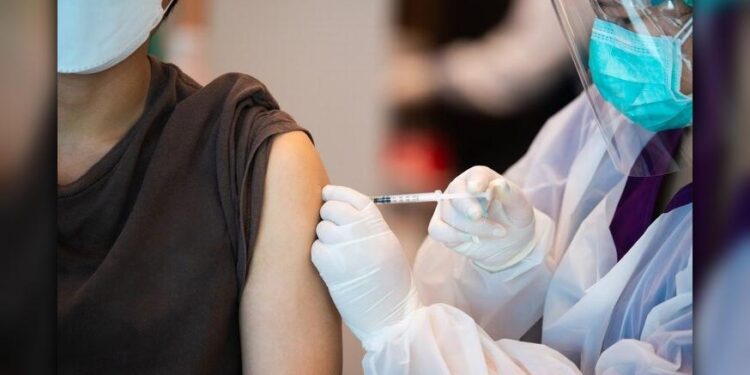 [VÍDEO] Paranaguá inicia dia 6 de Maio a campanha de vacinação contra dengue