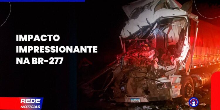 [VÍDEO] Acidente entre dois caminhões bloqueia a BR-277 em Paranaguá