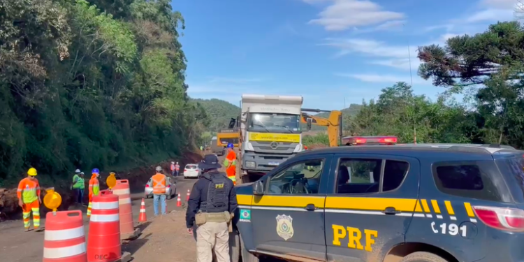PRF alerta para viagens desnecessárias a Porto Alegre
