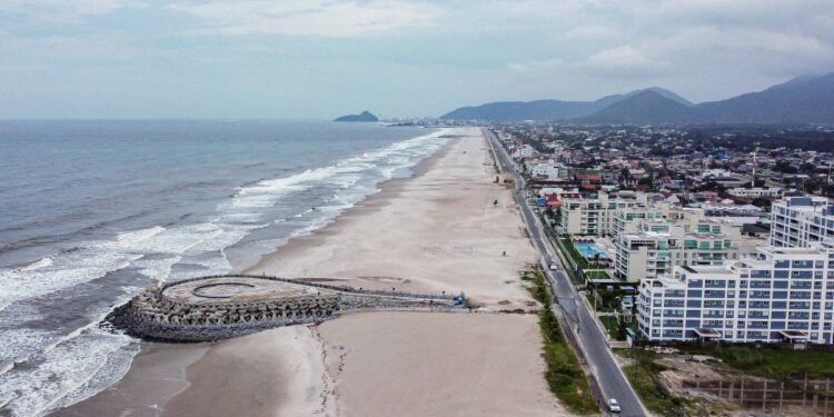 Com avanço na microdrenagem, obras da Orla de Matinhos atingem 94,13% de conclusão