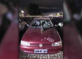 [VÍDEO] Carro furtado em Curitiba é recuperado pela ROTAM em Paranaguá