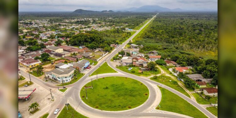 [VÍDEO] DER publica o edital da duplicação da PR-412 entre Guaratuba e a divisa com Santa Catarina