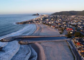 Novo boletim da orla: revitalização de Matinhos atinge 94,33% em junho