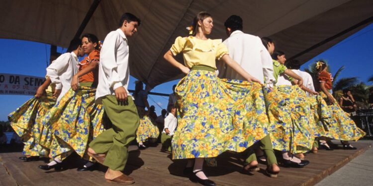 [VÍDEO] Confira a Programação da 15.ª Festa Nacional do Fandango Caiçara