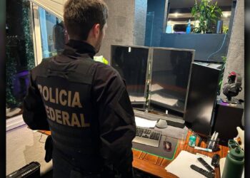 [VÍDEO] PF cumpre mandado de prisão contra líder de organização criminosa envolvida em fraudes milionárias