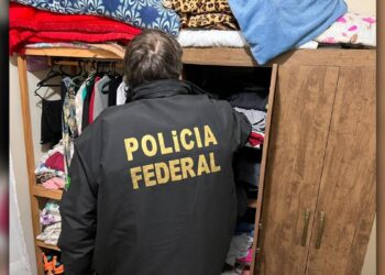 [VÍDEO] PF deflagra operação de combate ao tráfico transnacional de drogas em portos no sul do país