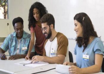 Vai atuar como mesário? Hoje, 30, é o último dia para pedir para votar na seção em que irá trabalhar