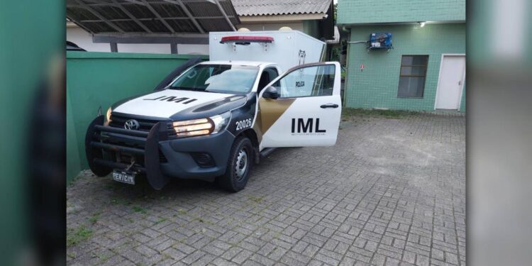 [VÍDEO] Tatuagens podem ajudar na identificação do corpo encontrado em um matagal na cidade de Guaratuba