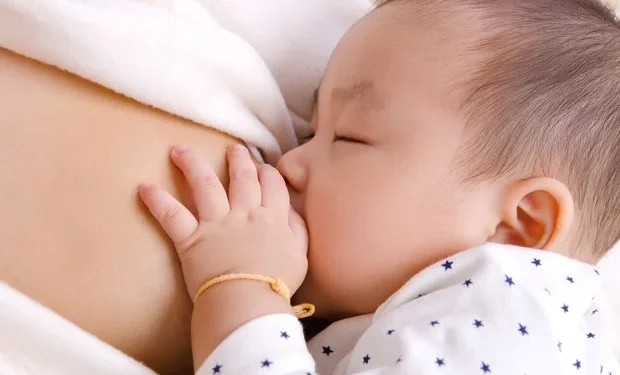 [VÍDEO] Agosto Dourado: Mês que simboliza a luta pelo incentivo à amamentação