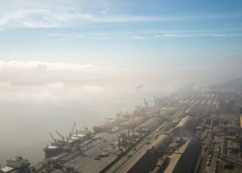 Portos do Paraná define regras de segurança para eventos climáticos extremos