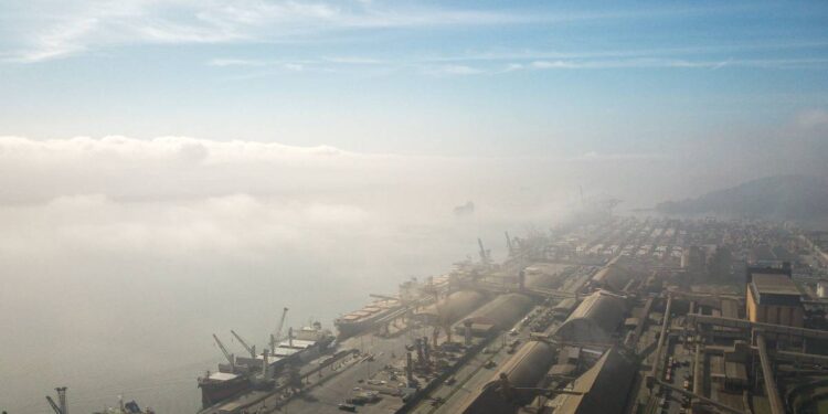 Portos do Paraná define regras de segurança para eventos climáticos extremos