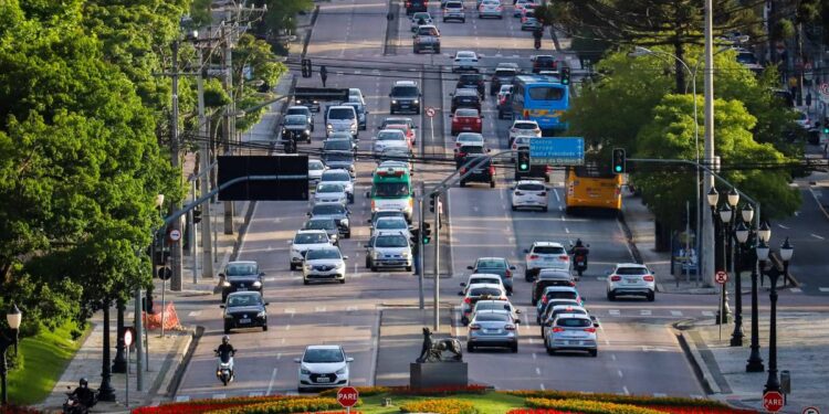 Pagamento de licenciamento de veículos com placas finais 3, 4 e 5 começa em setembro