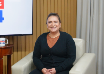 [VÍDEO] Confira a entrevista da Kássia Mulher do Juiz, Candidata a Prefeita de Matinhos