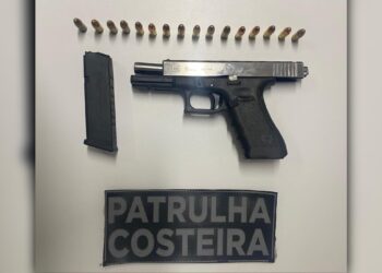 [VÍDEO] Foragido da Justiça é capturado pela Patrulha Costeira durante abordagem de rotina em Paranaguá