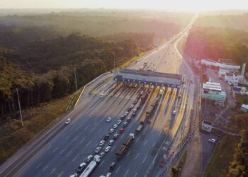 Movimento acima do normal na BR-277 neste feriado da Pátria e da Padroeira de Curitiba