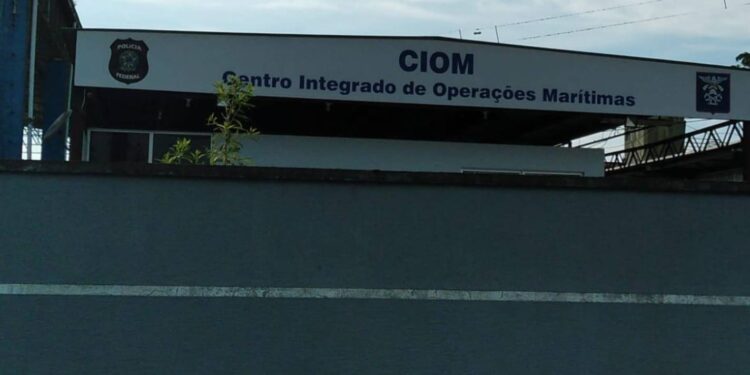 Corpo de homem que estava desaparecido no mar em Guaraqueçaba é encontrado por voluntários que auxiliavam nas buscas