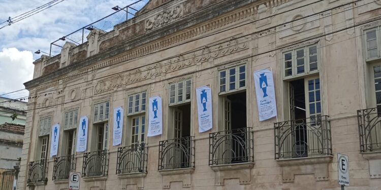 [VÍDEO] 1.ª edição do Festival Curta Paranaguá começa hoje no Teatro Rachel Costa