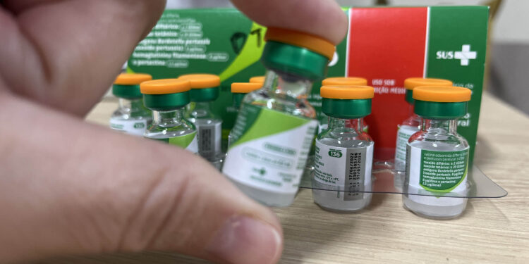 [VÍDEO] 19 casos confirmados de Coqueluche no Litoral do Paraná