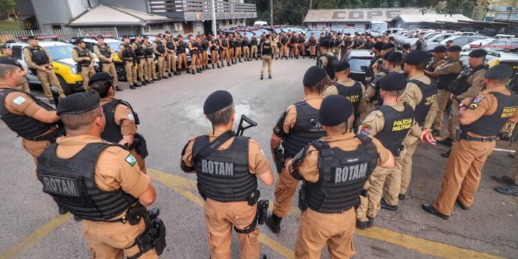 Operação prende 12 pessoas e apreende 3,4 toneladas de fios de cobre no Paraná