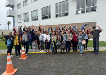 Viaja +60: Idosos de Paranaguá podem usufruir e conhecer outras cidades gratuitamente