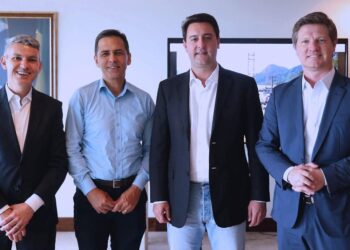 Adriano Ramos e governador do Paraná Ratinho Junior se reúnem para debater futuros projetos em prol de Paranaguá