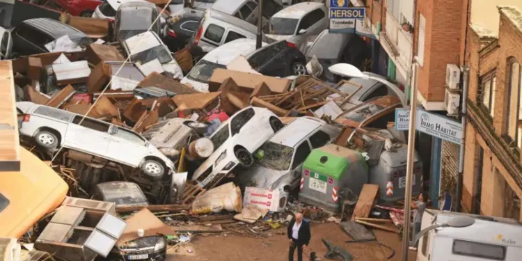 CHUVA MORTAL: Temporal mata 95 pessoas na Espanha; número deve subir