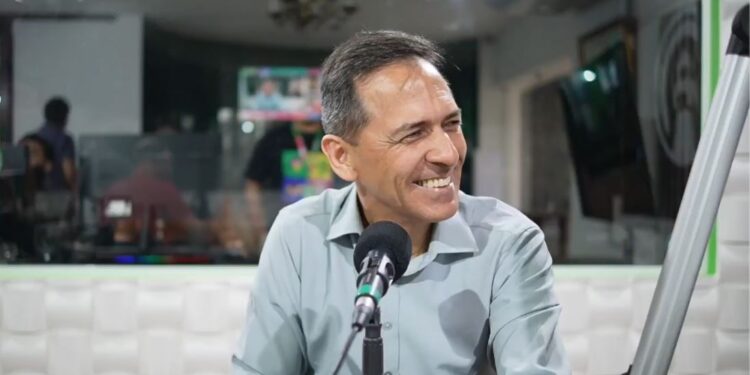 [VÍDEO] Entrevista exclusiva com o prefeito eleito de Paranaguá, Adriano Ramos