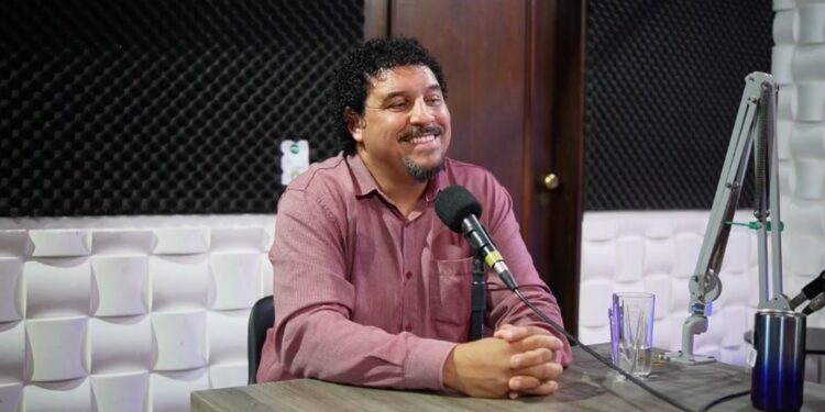 [VÍDEO] Entrevista exclusiva com Irineu Cruz, vereador reeleito em Paranaguá