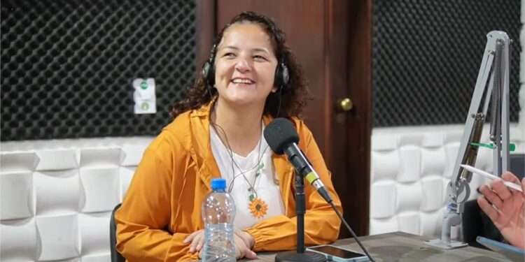 [VÍDEO] Entrevista exclusiva com Tenile Xavier, vereadora eleita em Paranaguá