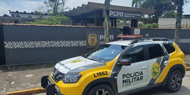 Mulher acusada de importunar sexualmente uma criança é encaminhada para a Delegacia da Polícia Civil de Morretes